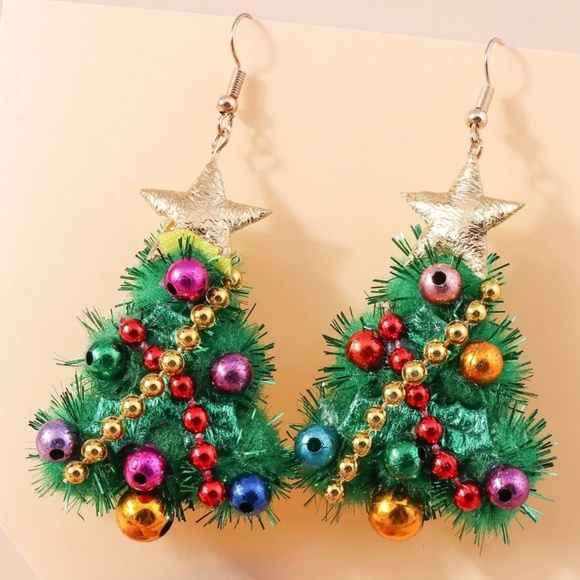 BellanBlue Jewelry - Christmas Tree Festive Holiday Earrings